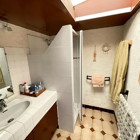 Tatil Evi Romeo , 250m De La